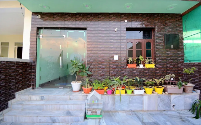 OYO 28097 Hotel Park View