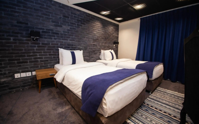 Monarch Hotel Amman