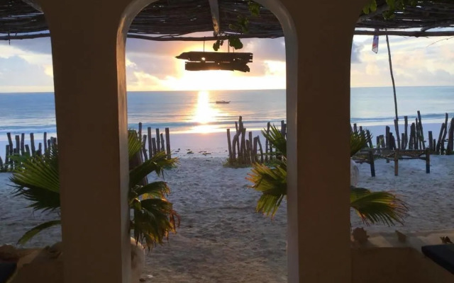 Uhuru Beach Hotel