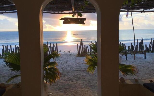Uhuru Beach Hotel