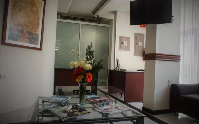 Hotel Fiesta Versalles