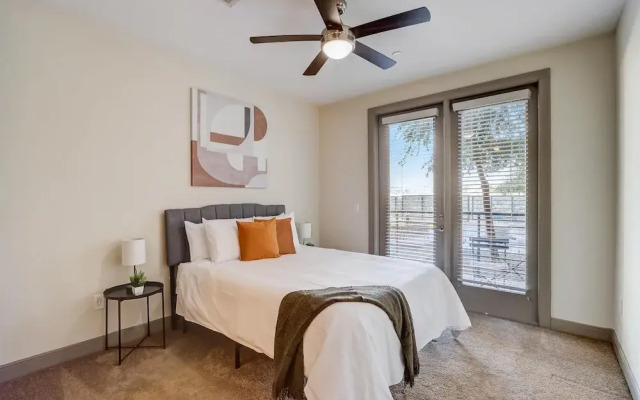 CozySuites at Town Lake