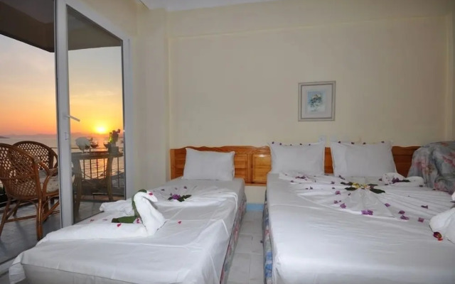 Deniz Hotel