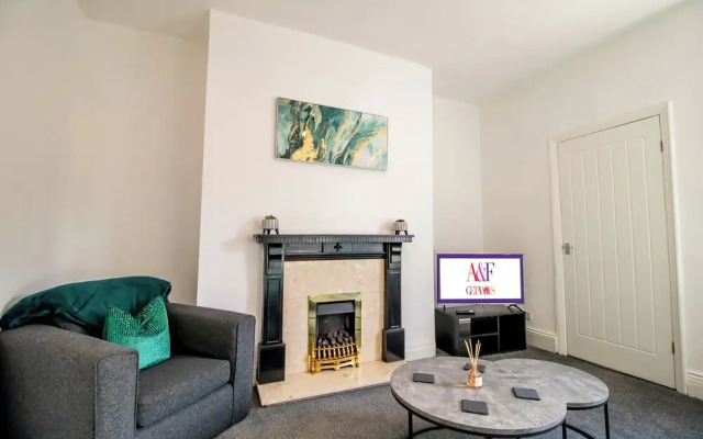 Stylish 3-bed Flat in South Shields
