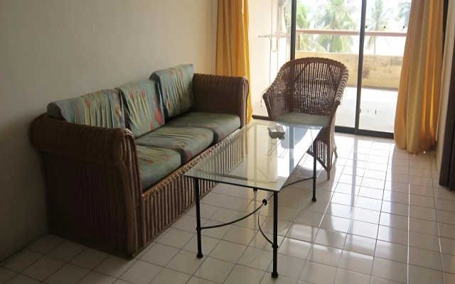 Paradise Lagoon Apartment