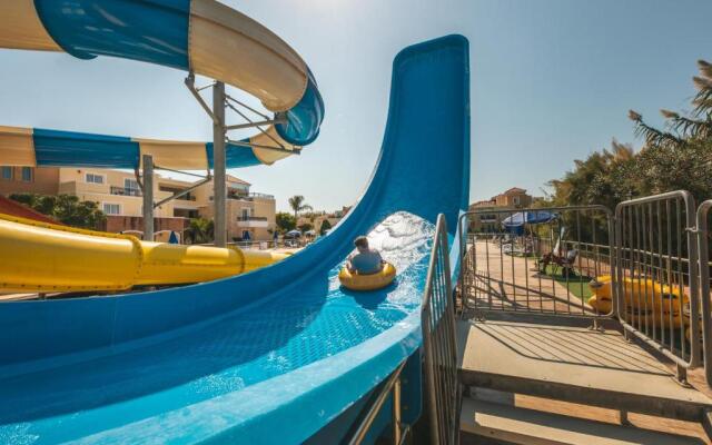 Chrispy Waterpark Resort 