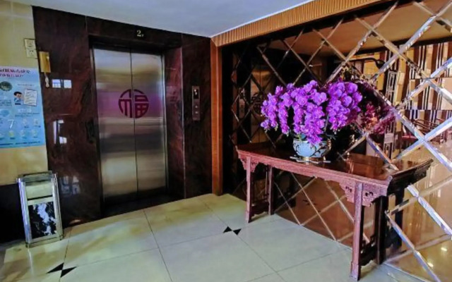 Shidai Holiday Hotel