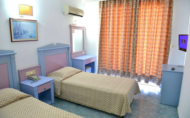 Eva Beach Hotel