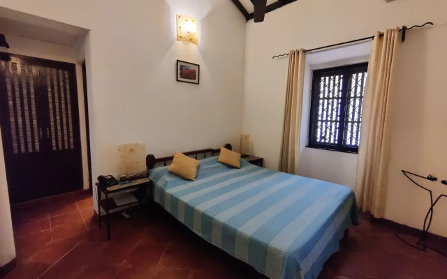 Granpa's Inn Hotel Bougainvillea
