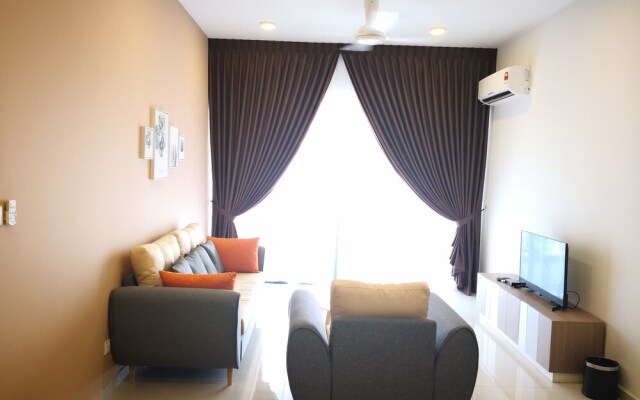 Sea View Homestay @ Country Garden Danga Bay