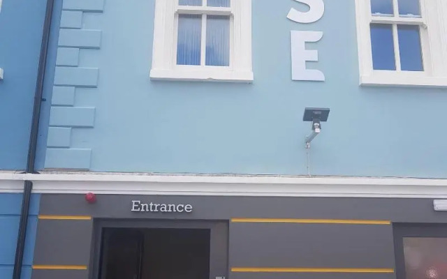 Base Accommodation Dingle