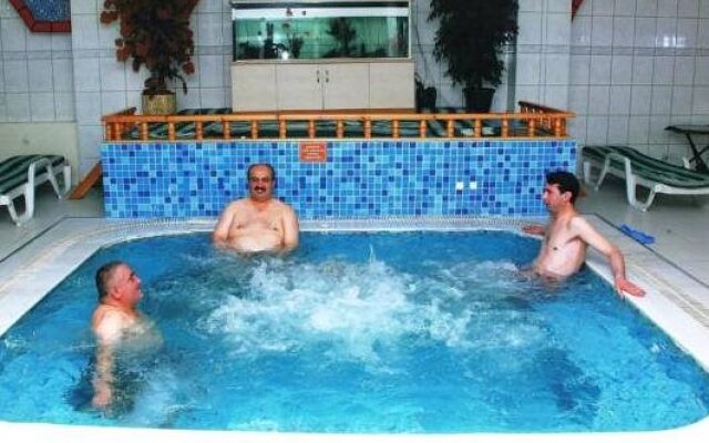 Ozgur Hotel