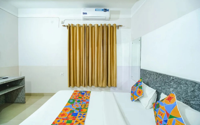 Fabexpress Sai Villa