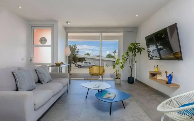 Boca Catalina 2 Boca Catalina Modern 2bd-2bath-steps to Beach