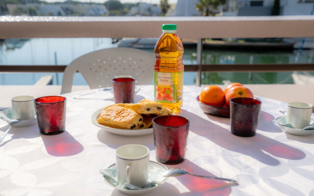 Les Marinas d'Ulysse IV