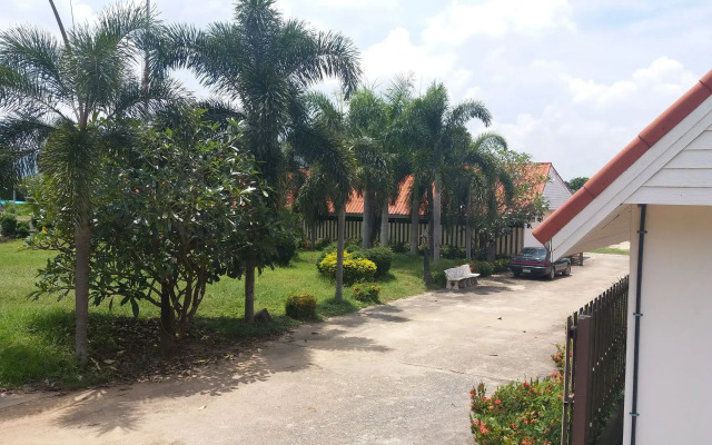 Rachamanee Resort