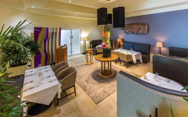 Pullman Reef Hotel Casino