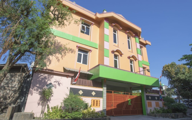 OYO 1419 Rhona Guest House Syariah
