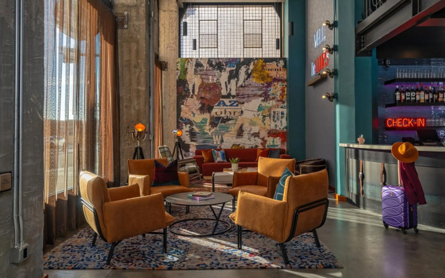 Moxy Phoenix Downtown