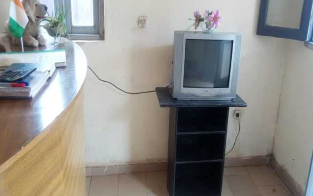 Hôtel Gloria Théos Divo