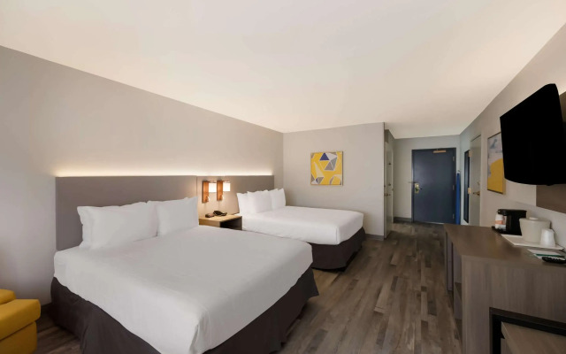 Quality Inn & Suites Artesia
