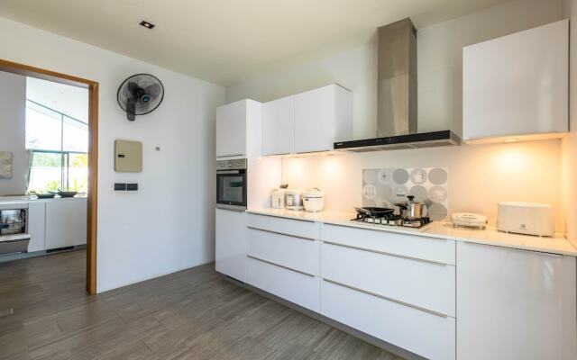 Large Private Pool Villa with 7 BR 7B