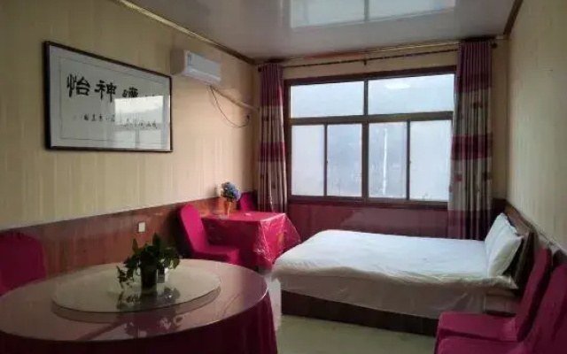 Jingji Private House Cai B&B