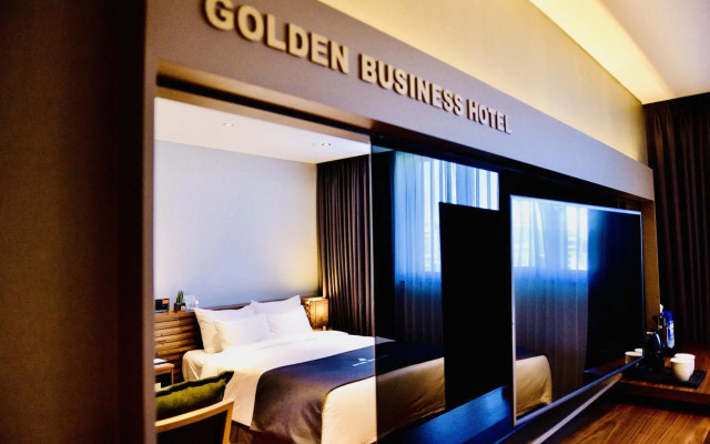 Golden Business Hotel