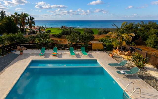 Villa Adonis Large Private Pool Walk to Beach