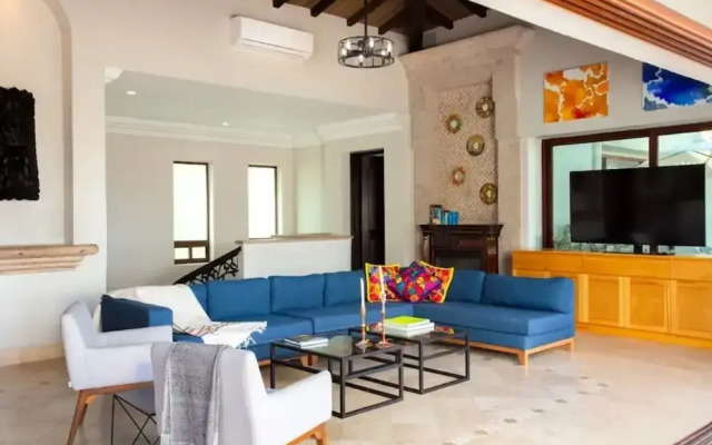 6BD Villa with Ocean Views in Cabo