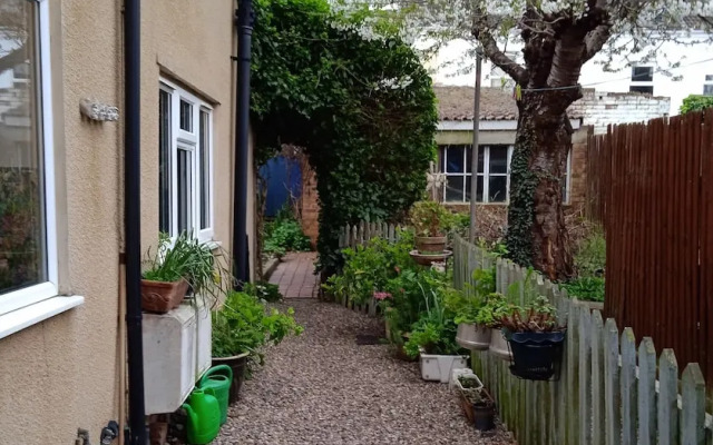 Captivating 2-bed Hideaway Apartment in Gloucester
