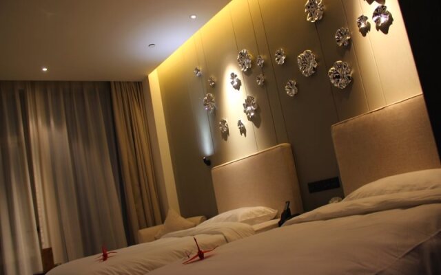 Thank Inn Plus Hotel Henan Zhengzhou  Economic and Technological Development Zone Tower