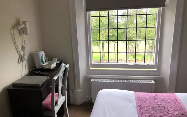 Gomersal Lodge Hotel