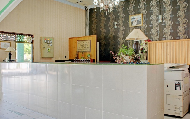 Capital O 90417 Hotel Batu Suli Internasional