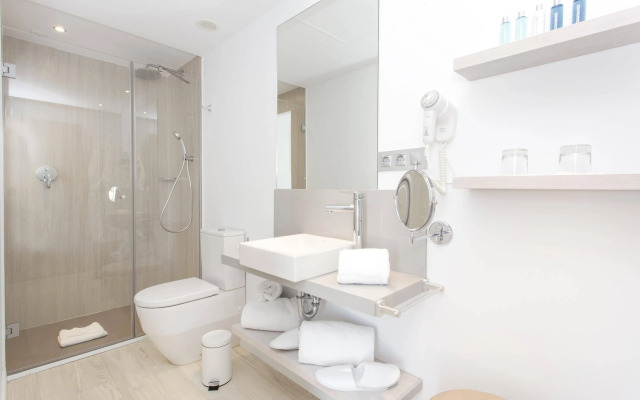Llaut Boutique Hotel