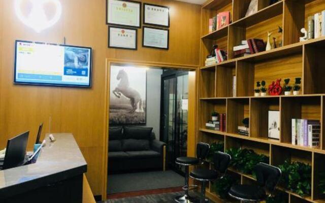 Junyi Chain Hotel (Jiangsu University of Technology)