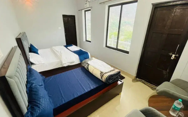 Goroomgo Kaffal Hotel and Restaurant Rudraprayag