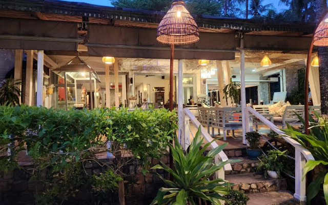 Nataya Roundhouse Coral Bay Resort and Spa