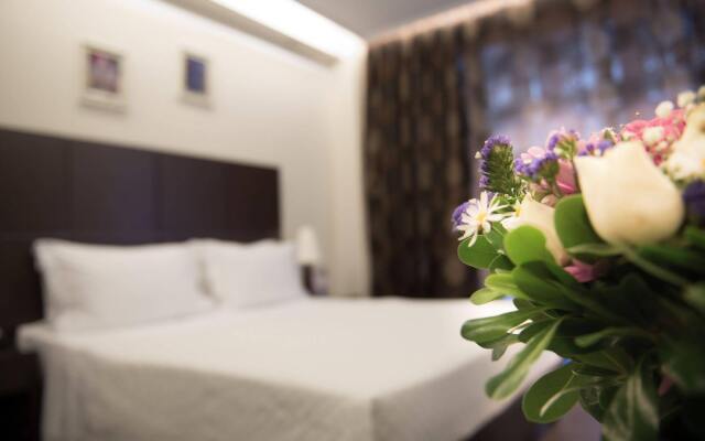 Athens Way Pop Art Hotel