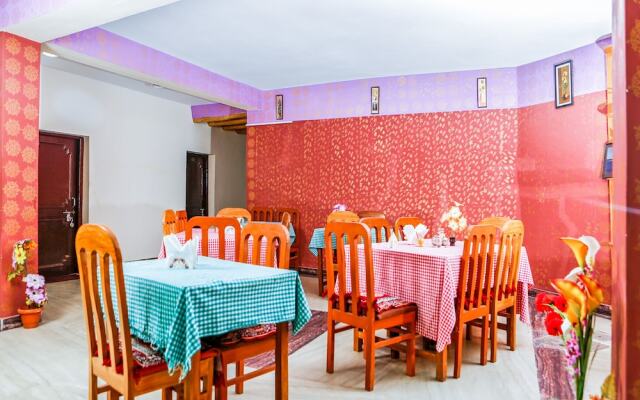 OYO 14082 Hotel Himalayan Stays