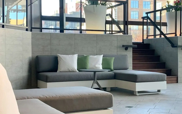 DoubleTree by Hilton Montreal