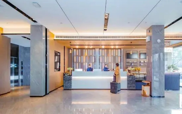 Yishang Hotel (Xiaozhishengcheng Gymnasium Shop)