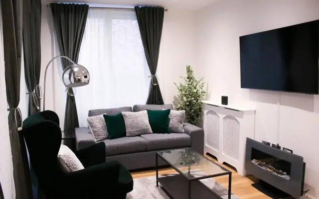 Guthrum Place 3bedroom Luxury Apt Royal Wharf Dock