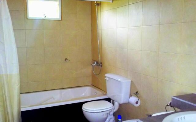 Complejo Dulcería El Cazador y cabañas