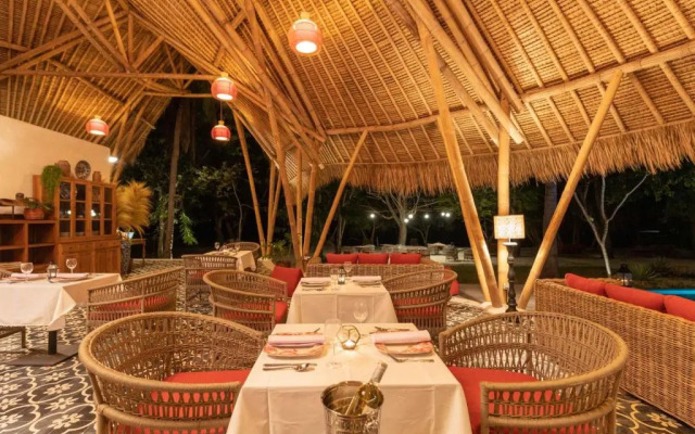 Amahelia Luxury Resort - Gili Asahan