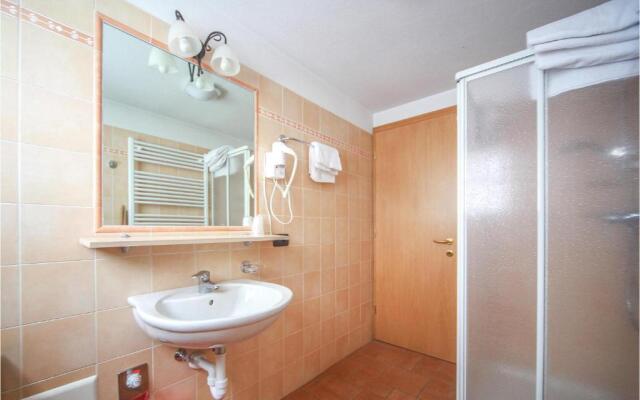 Nice apartment in Livigno with WiFi and 2 Bedrooms