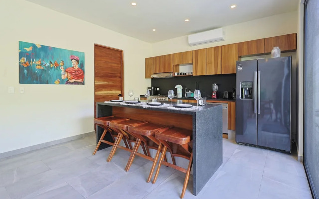 Cozy Getaway Shared Pool & Cenote Access