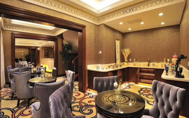 Inner Mongolia Magpies Bridge Hotel
