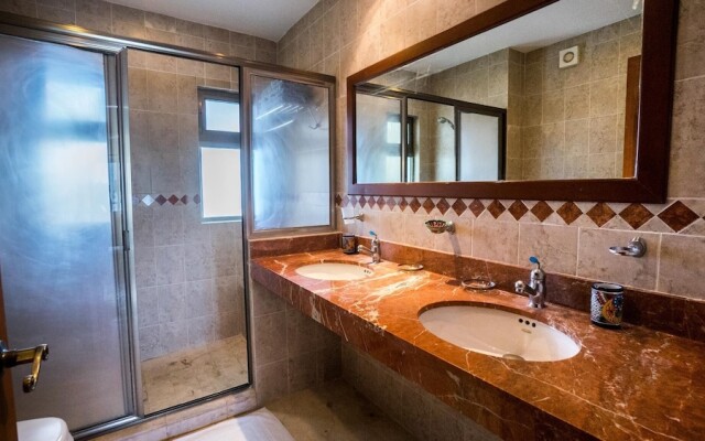 Paseo Del Sol Reef 305 3 Bedroom Condo by RedAwning