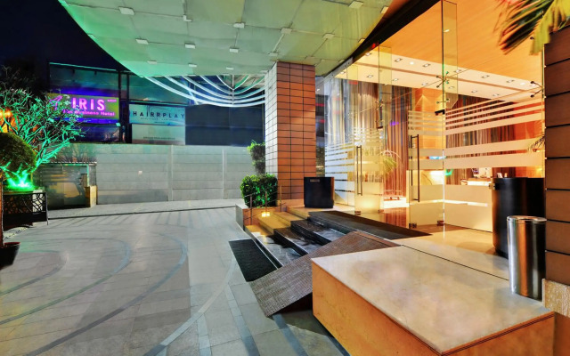 Iris Hotel